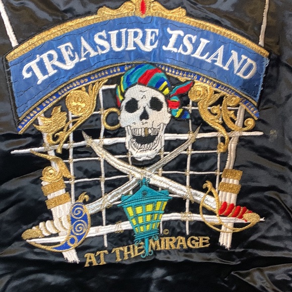 Vintage Treasure Island at the Mirage Embroidered Pirate Silky Jacket Size S - Picture 2 of 7